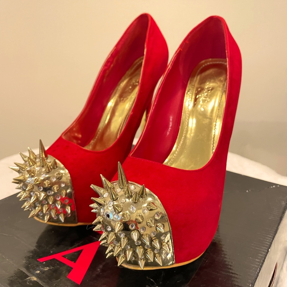 Alba Used Red Suede Pumps With Gold Toe Spikes